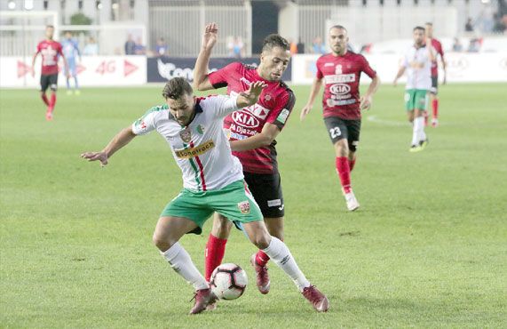 جانب من لقاء سابق بين الفريقين